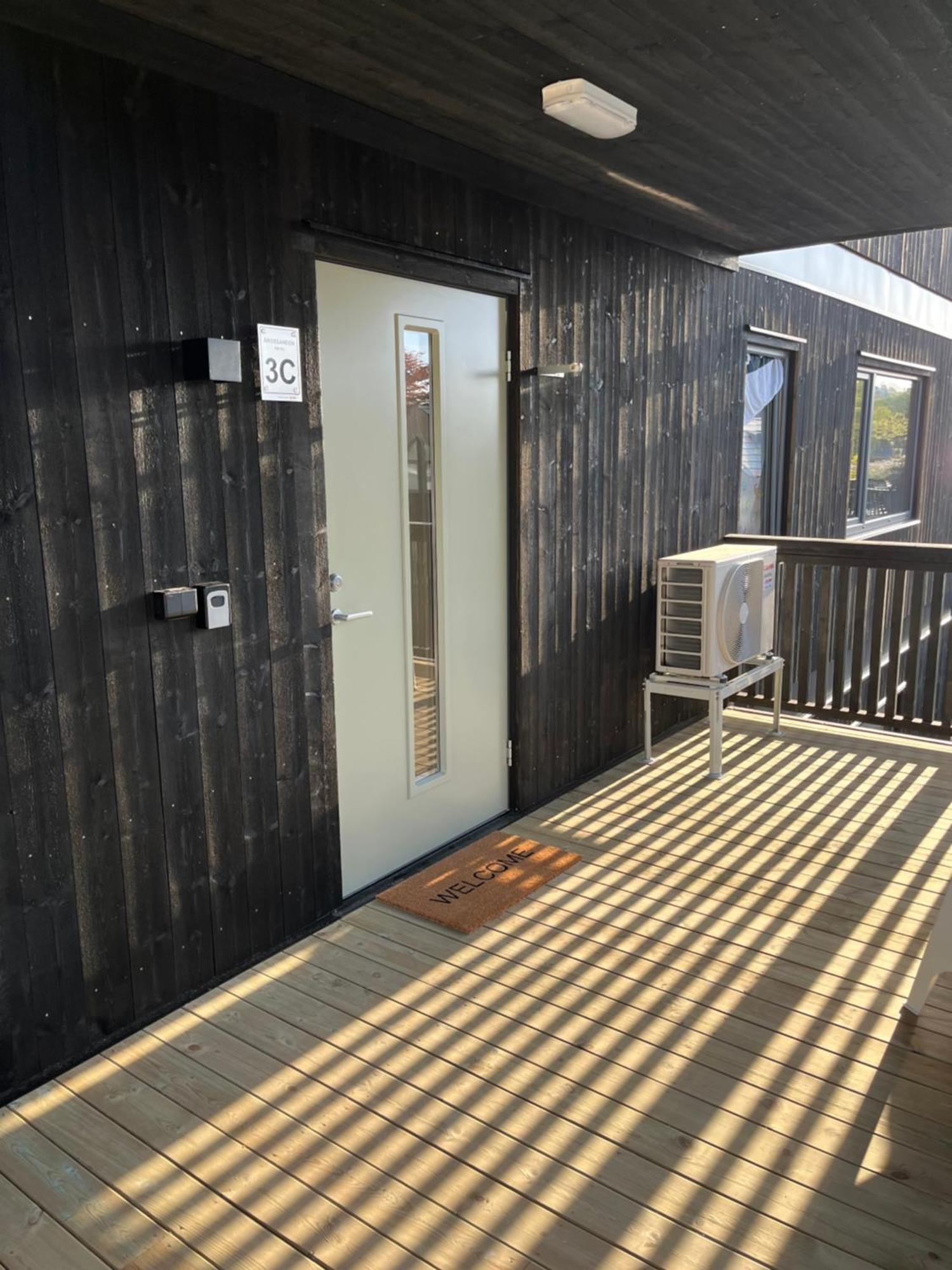 Ferieleilighet Ved Aros I Sogne Holiday Apartment At Aros In Kristiansand Exterior photo